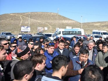 En Asamblea, los Petroleros levantaron el corte de ruta 3 y 26